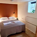 Grettir Guesthouse Downtown Charm